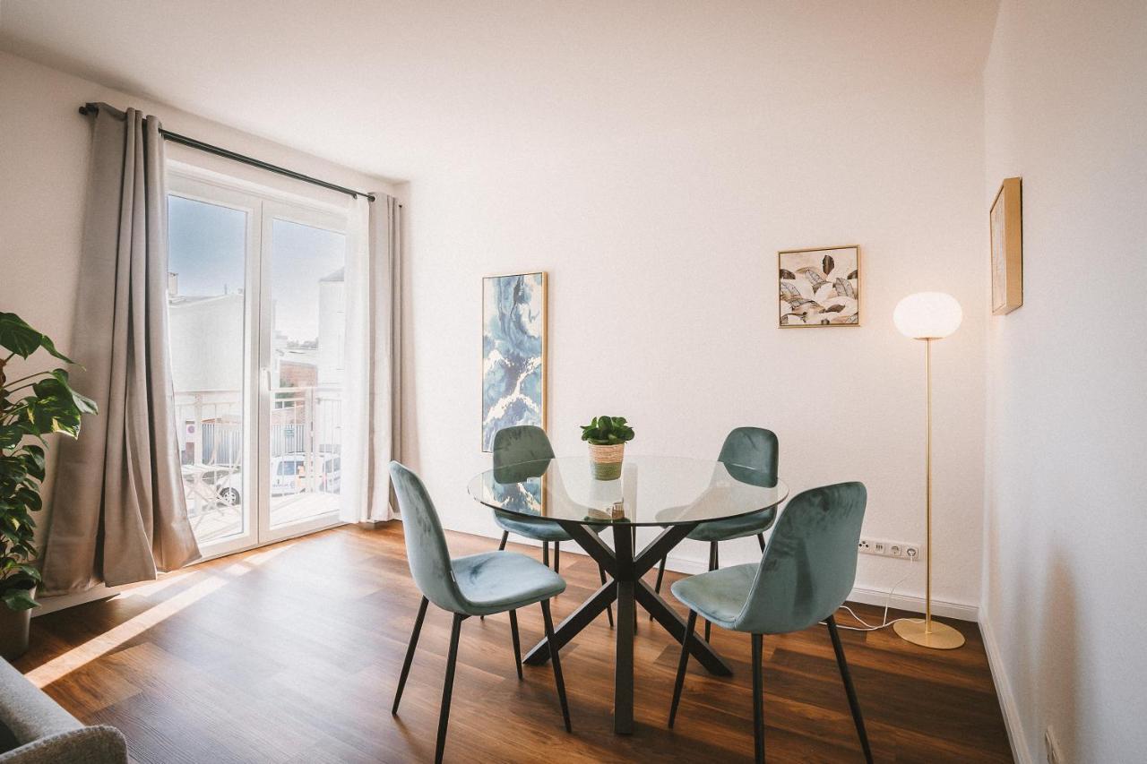 Design Apartment in City Lübeck with Terrace - Kingsize - 1,2km to city center - 62qm - Netflix Exterior foto